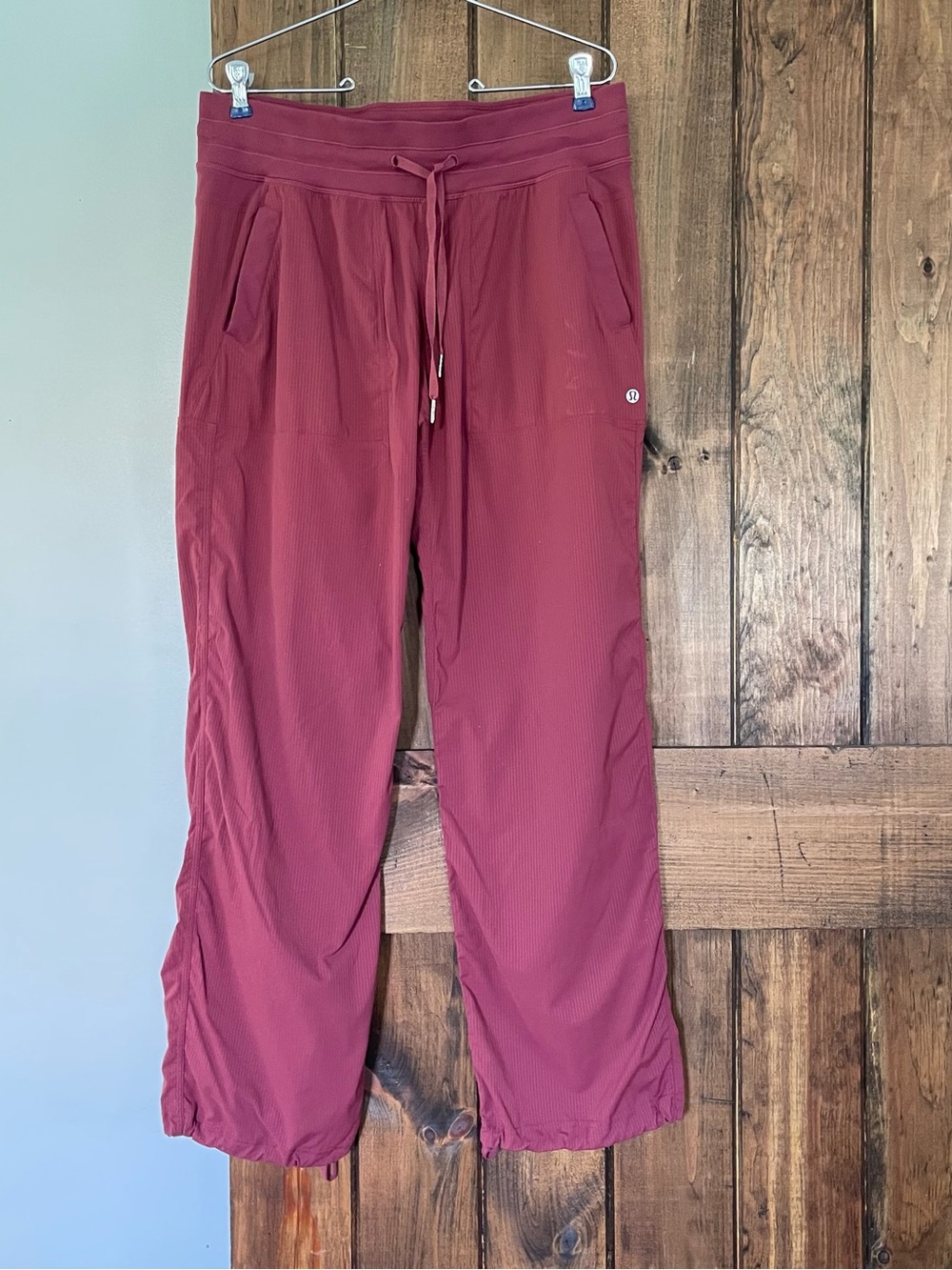 Lululemon Mid Rise Studio Workout Track Pants Ruby Wine ? 10 Regular